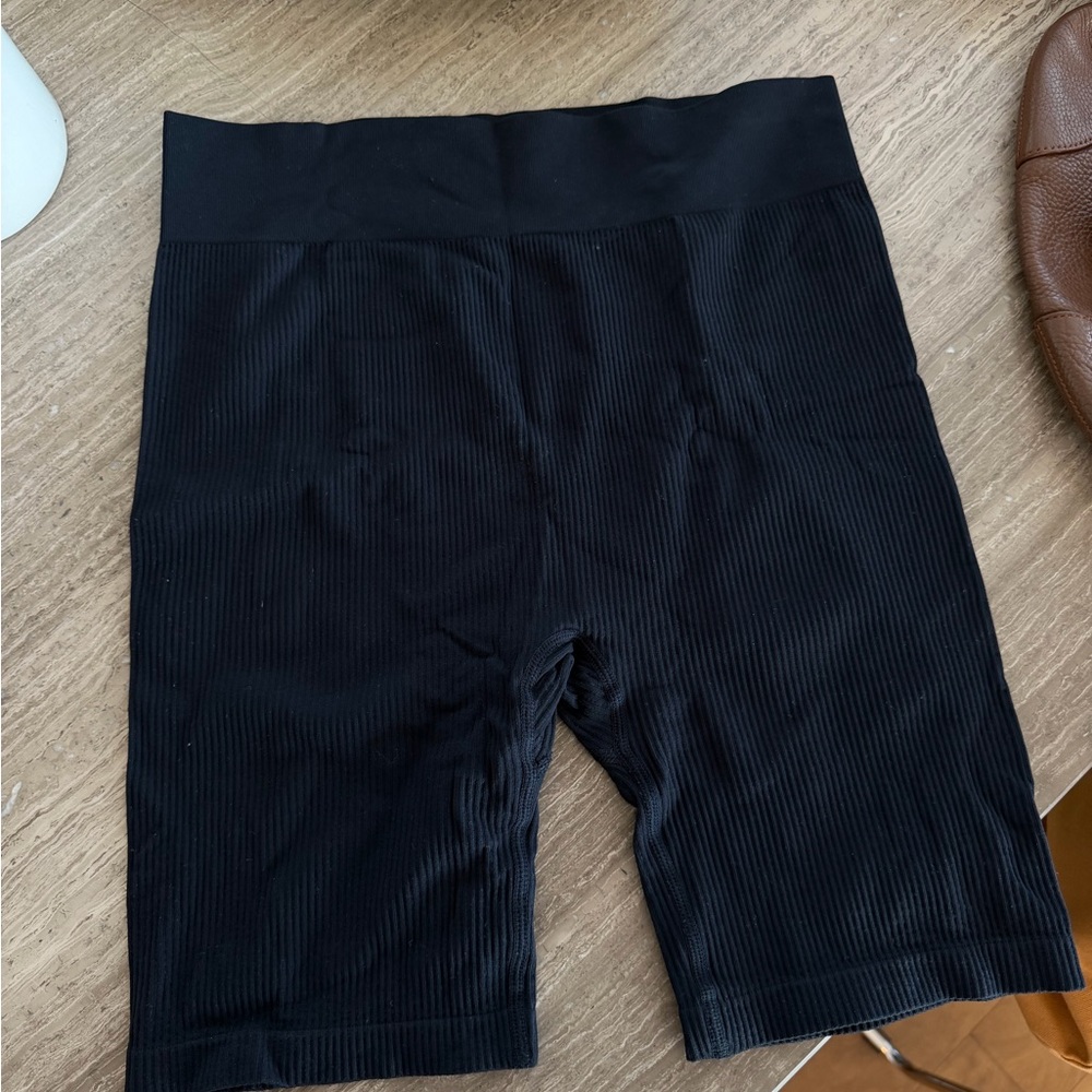 H&M Black Ribbed High-Waist Bike Shorts
